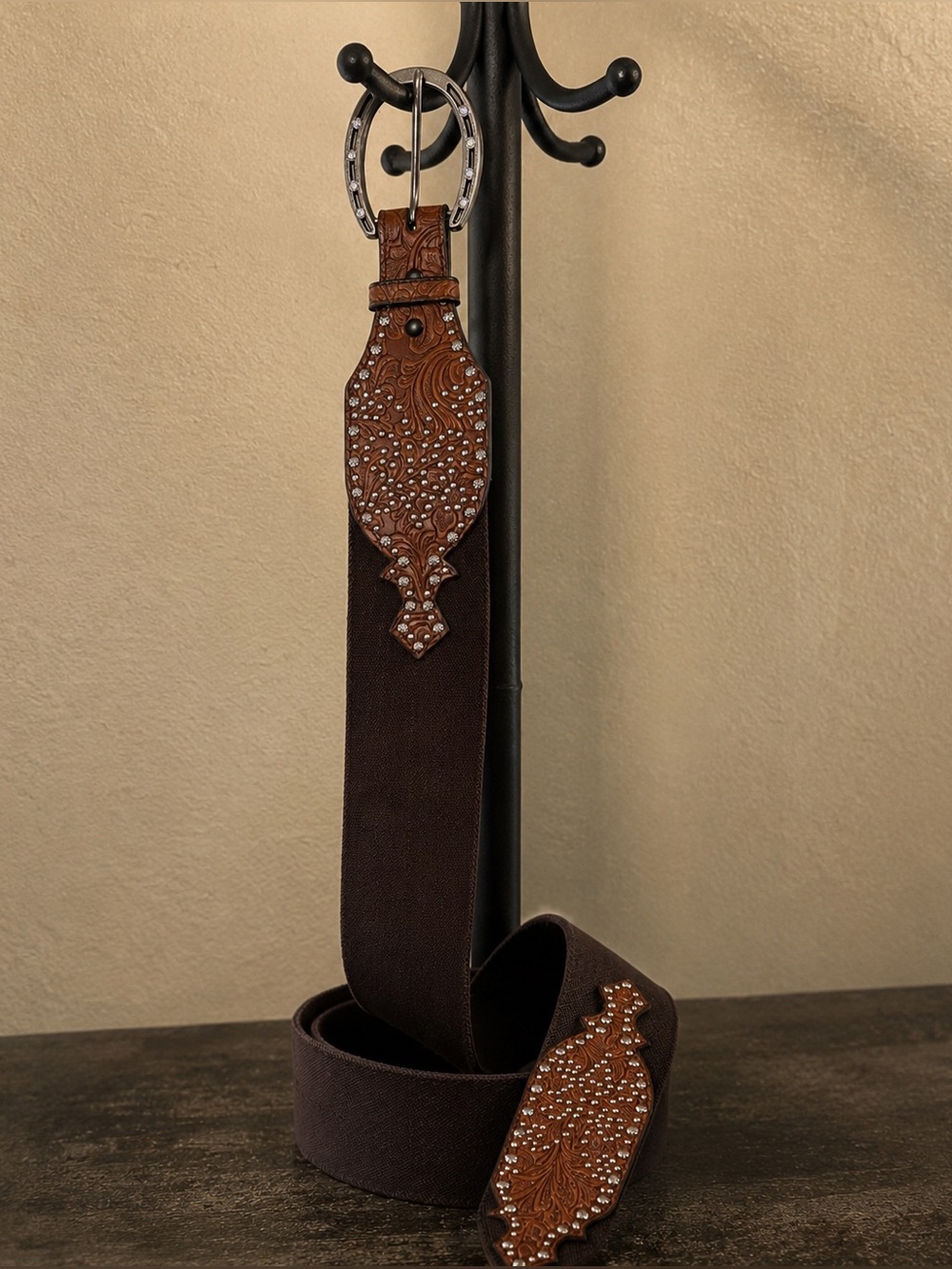 NWT Western Rhinestone Horseshoe Stretch Belt